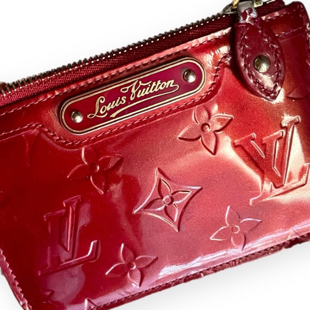 🍒 SOLD🍒Vintage Louis Vuitton Vernis Monogram Wallet Pouch Gold Key Chain Purse